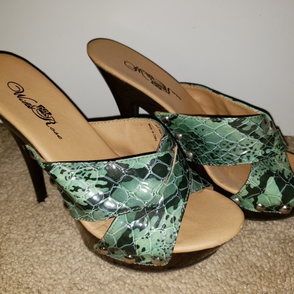 Teal Heels